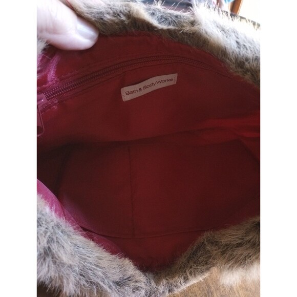 Bath and Body Works Bag Red Fur Holidays Excellent Condition - Picture 4 of 6